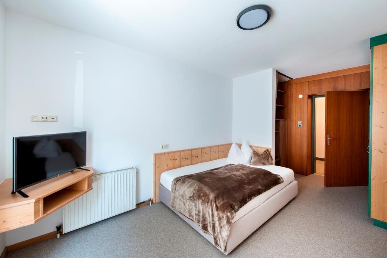 Manni Home - Rooms & Apartments Mayrhofen Ngoại thất bức ảnh